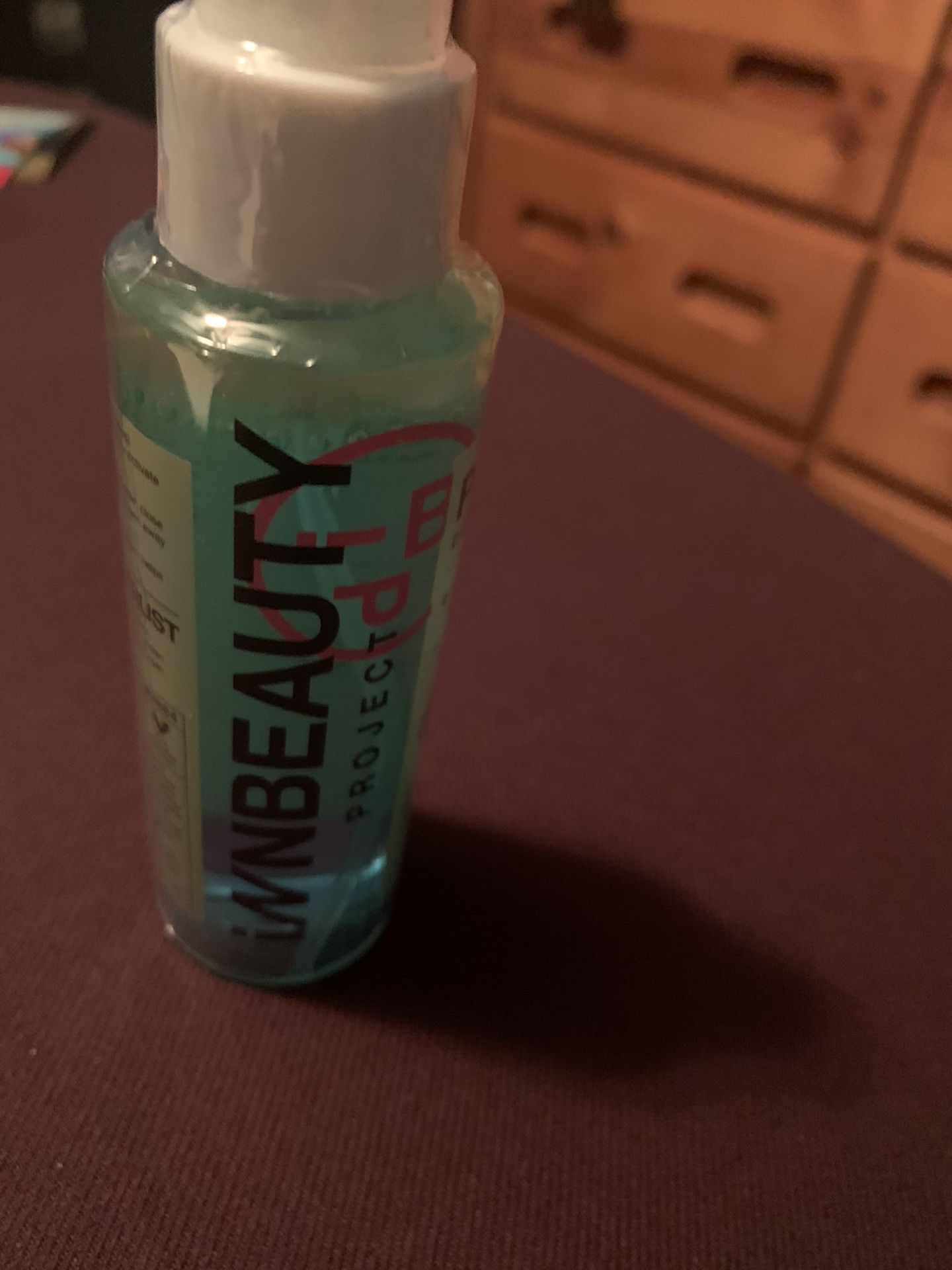 Face setting spray