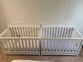 Set of 2 Delta 4 in 1 Cribs