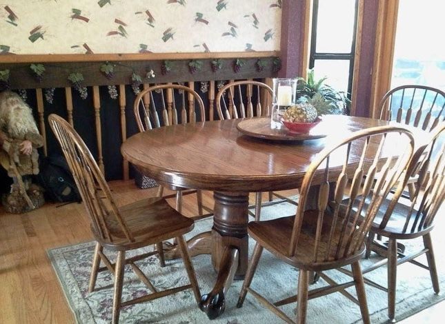 Wood Table Set W/ 2 Center Leafs