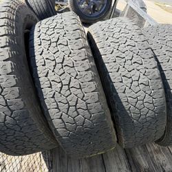 4 goodyear wrangler trail runner tires , Lt275/75/20 