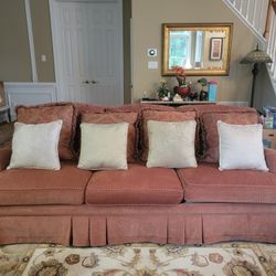 Beautiful Havertys Sofa & Loveseat Set – Excellent Condition
