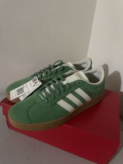 Sambas Size 9 Men