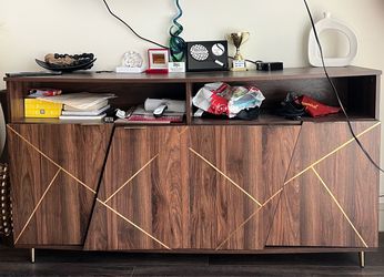 Living Room Sideboard/ Credenza