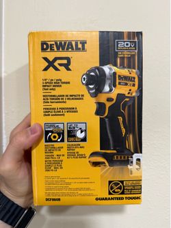 DEWALT 20V MAX XR IMPACT DRIVER (TOOL ONLY)