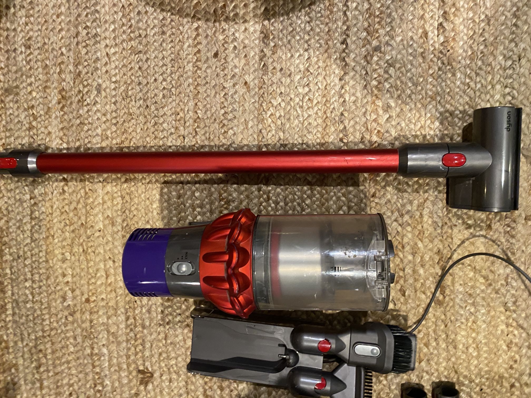 Free Dyson Vacuum (needs New Head And Battery)