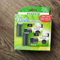 FUJIFILM QuickSnap  Camera with Flash