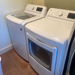 LG ULTRA LARGE ELECTRIC WASHER AND DRYER