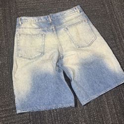 Zara mud wash whisker fade baggy denim jorts size 34 USA Men