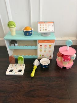 Gigglescape Ice Cream Shop Playset