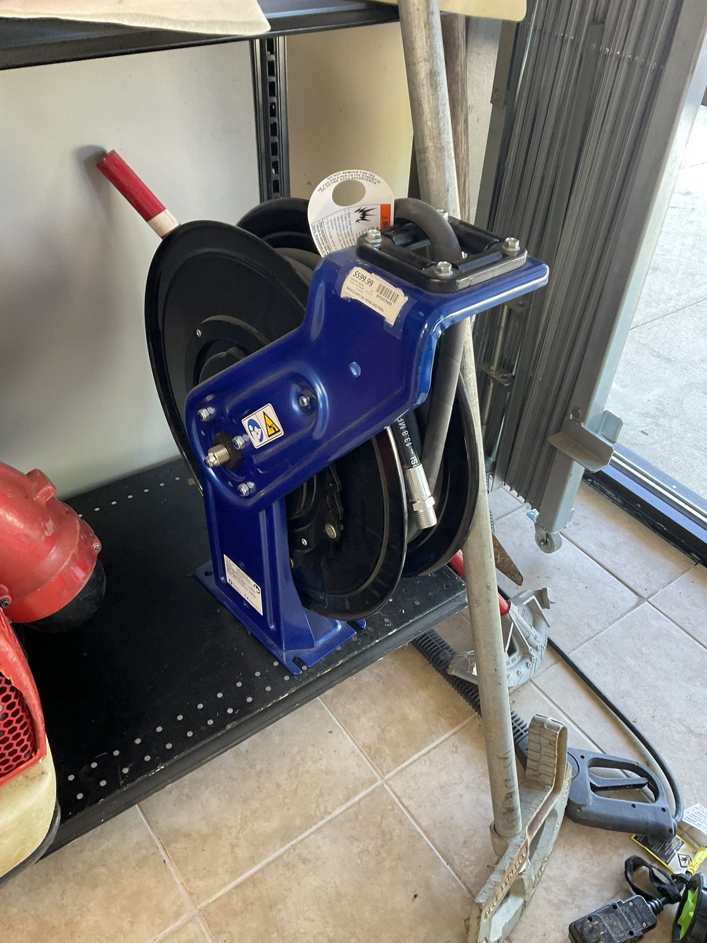 Graco65 Ft Oil Hose Reel