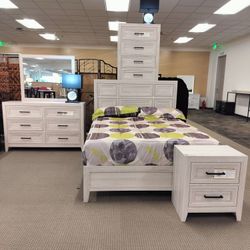 Queen Size Bedroom Set 