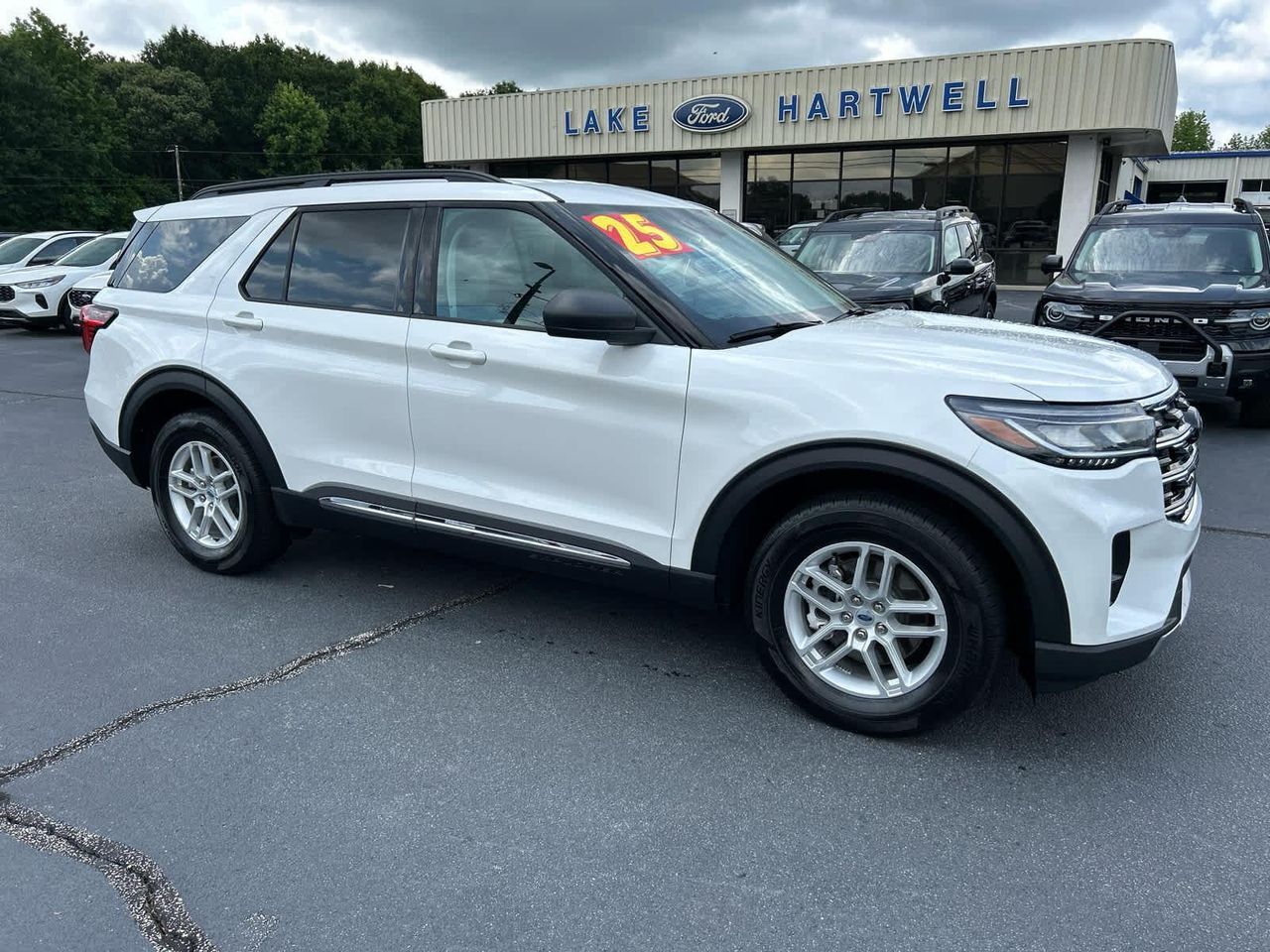2025 Ford Explorer