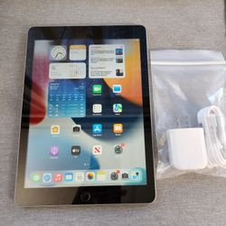 Apple iPad Mini 4 - Wifi - Like New 