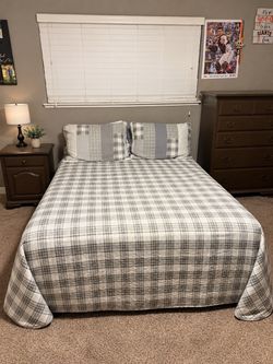 Full-Size Bed with Metal Frame, Box Spring & Mattress
