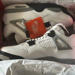 Jordan 4’s White cements