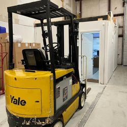 Yale Forklift 4 Wheel electric And Battery New