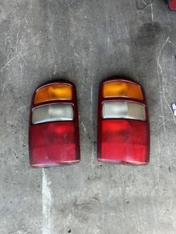 Parts Yukon Denali Tail Lights 2002 To 2006