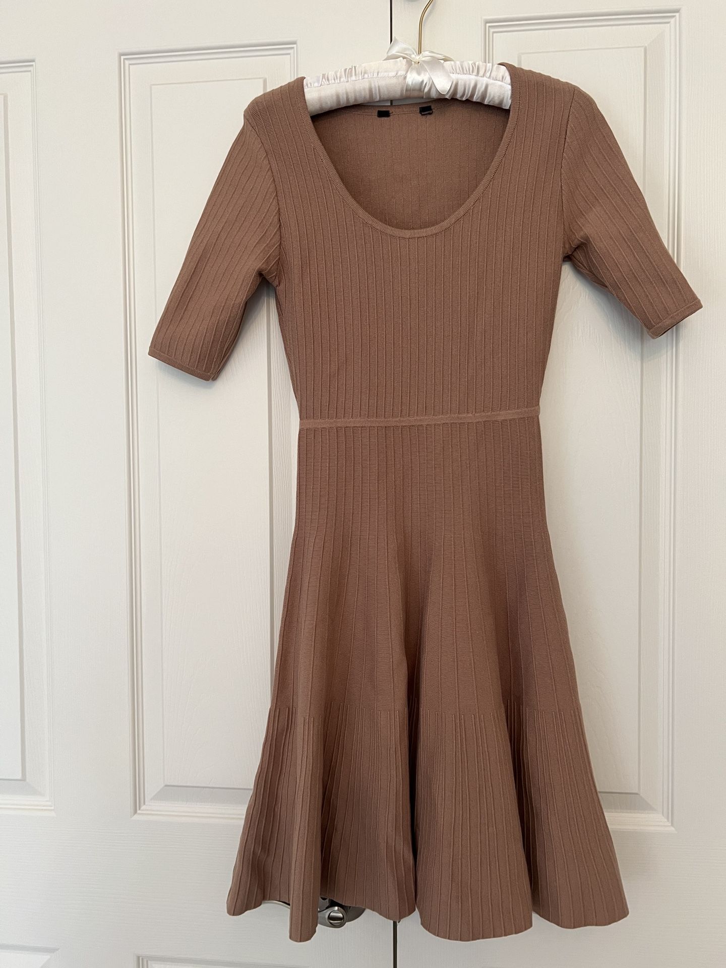 bcbg brown dress BCBG MAXAZRIA Metallic Brown Dress Size 8 SKU 001003-7 – Designers On A Dime main image 1