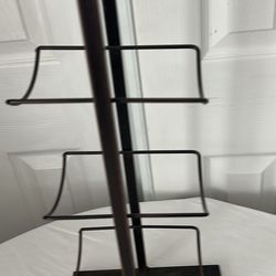 metal wine holder holds 8