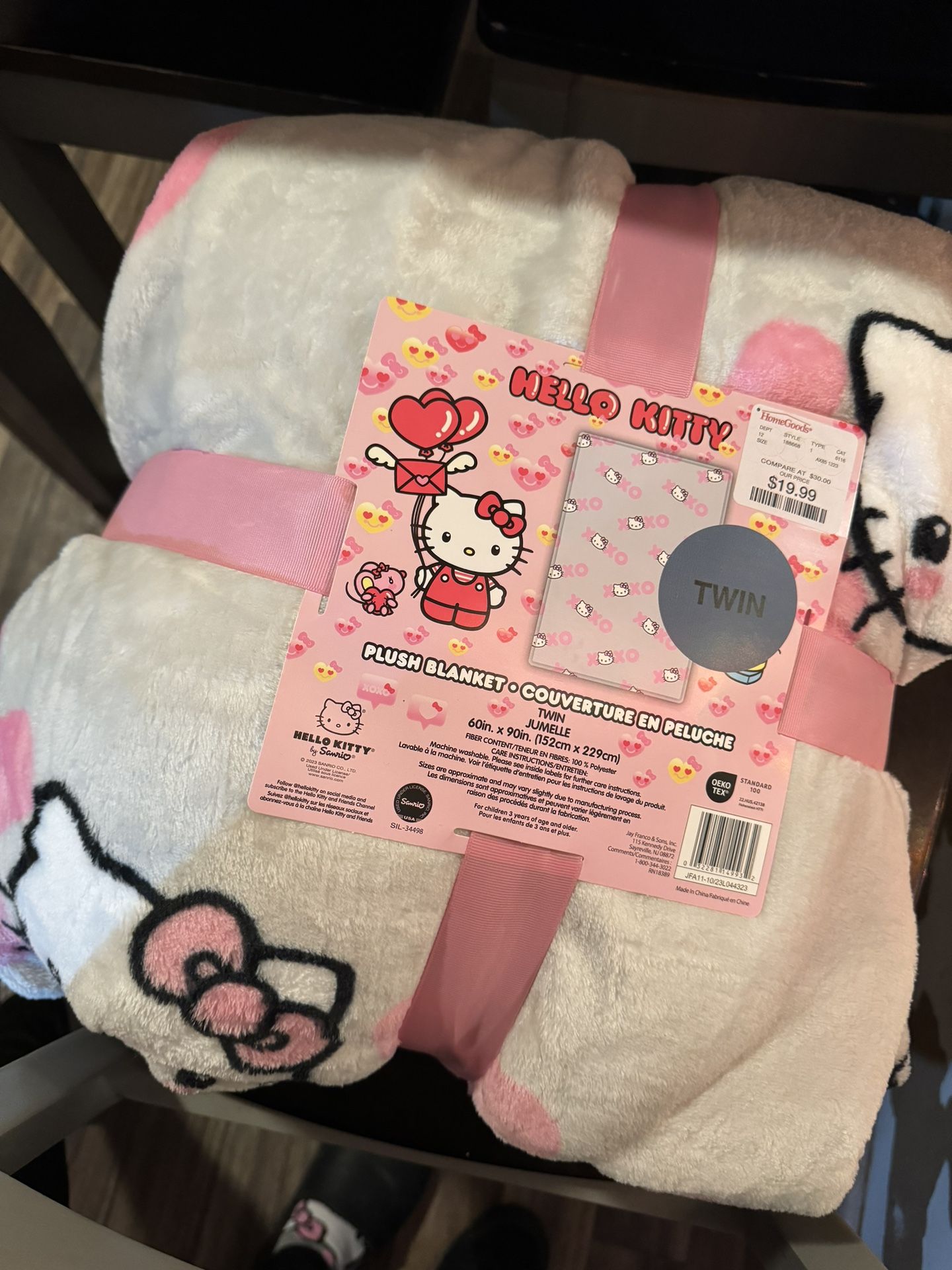 Hello Kitty Valentine Blanket 