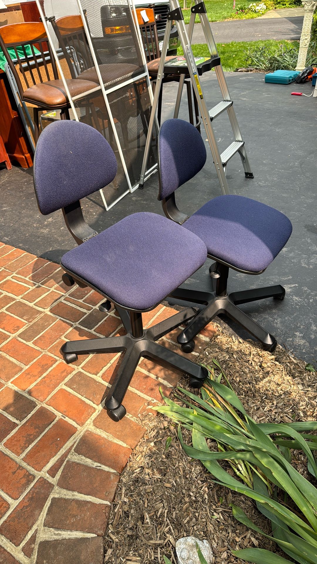 FREE Office Chairs