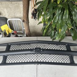 Suburban C/K 1(contact info removed) 3500 Grill year 1994 to 2000