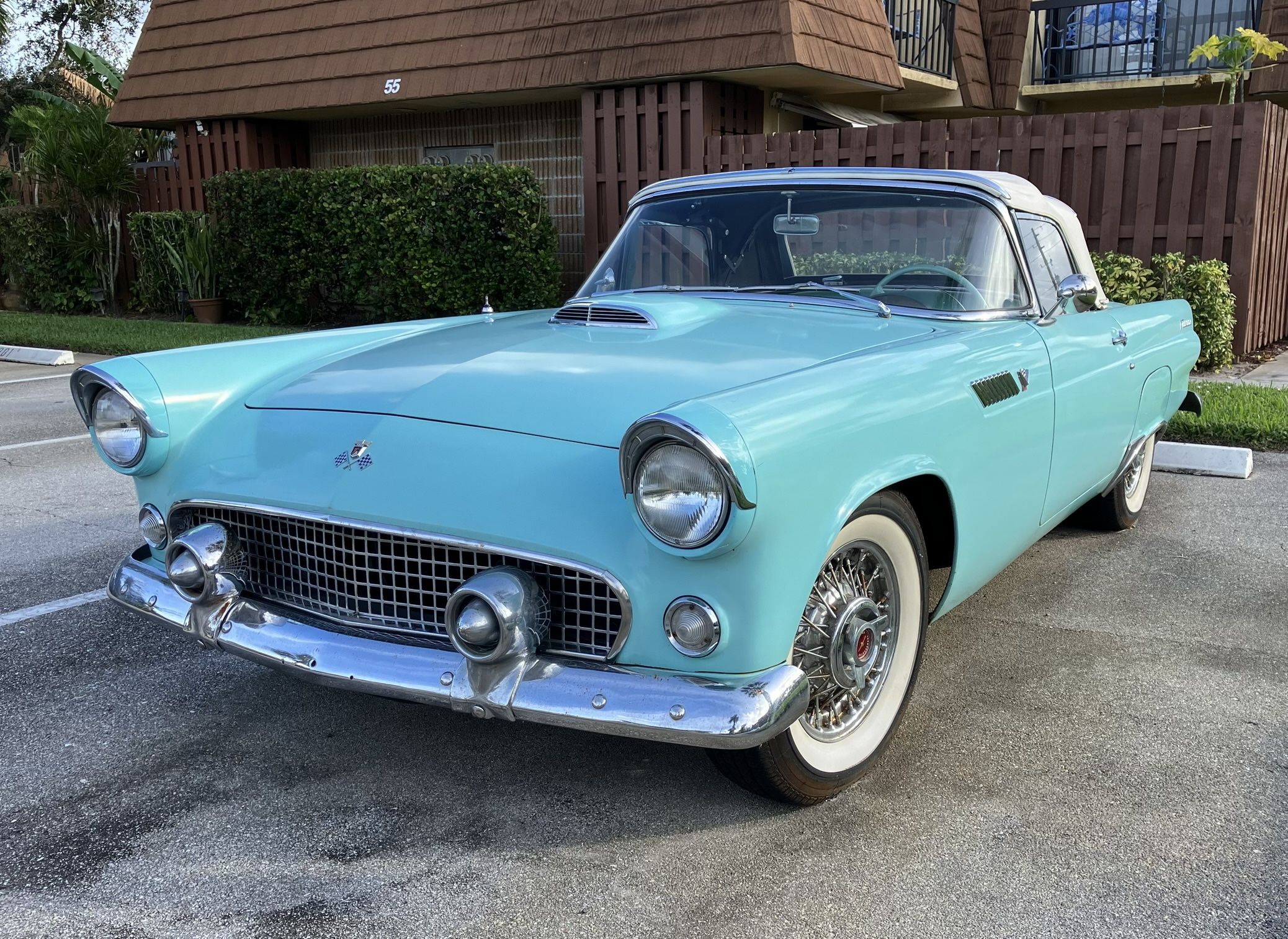 1955 Ford Thunderbird