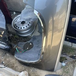 Chevy Suburban Part Out 