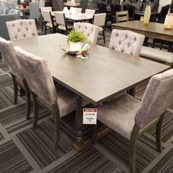 7pc Dining Room Set 