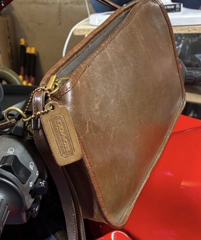 RARE VINTAGE COACH Brown Leather Women’s Crossbody Bag