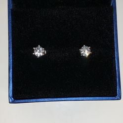 Moissanite Stud Earrings 