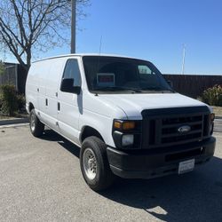 2012 Ford E-350