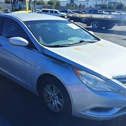 2011 Hyundai Sonata Car Vehicle Gls 2.4 For Parts 