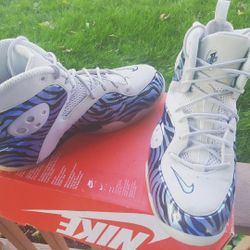 Rookie Memphis Tiger (Size 11)