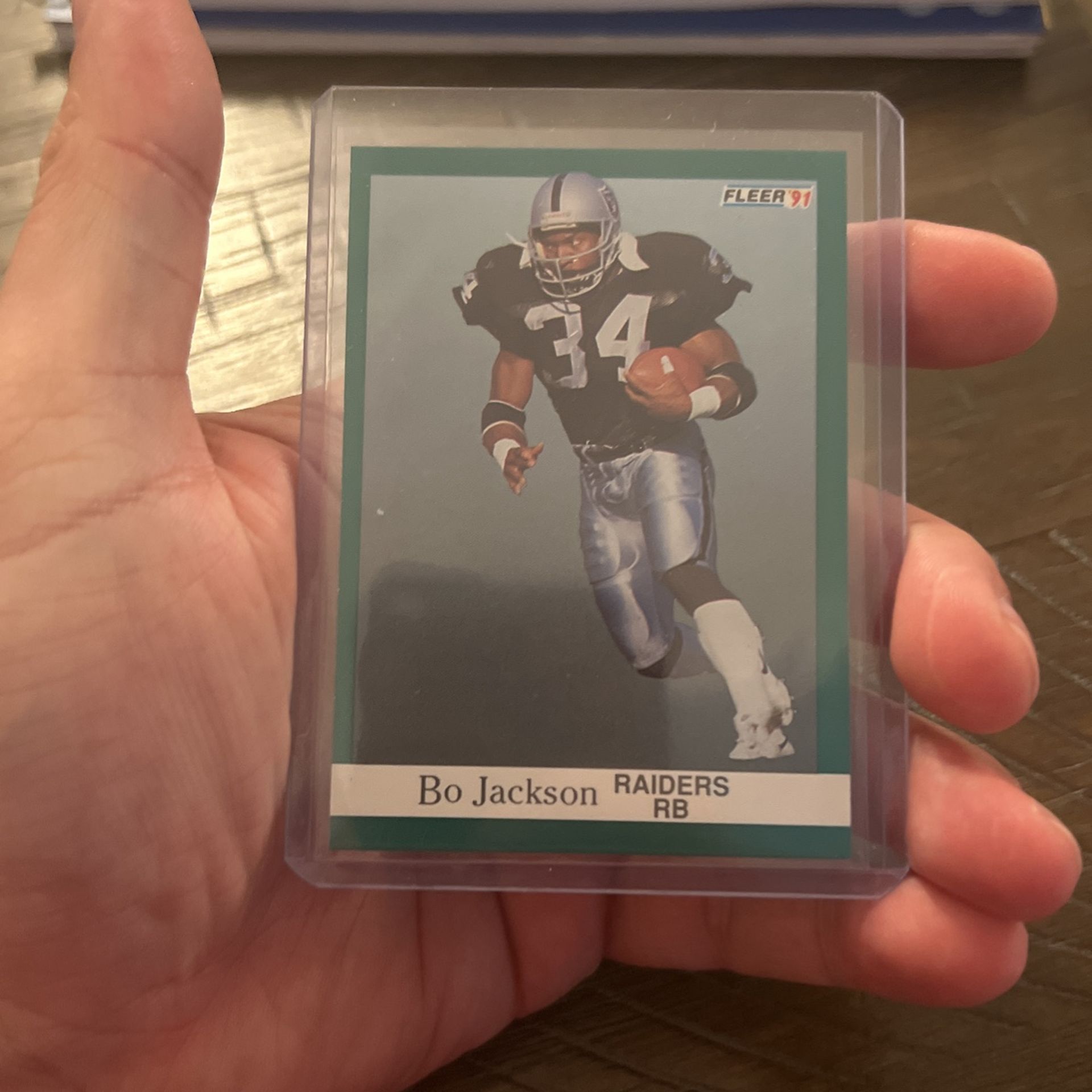 Bo Jackson 91 Fleer Football Card for Sale in Murrieta, CA - OfferUp