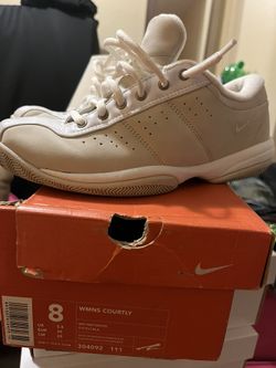 Nike Women’s Courtly $30 Women’s Size 8