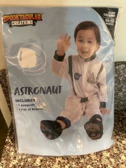 Bay costume