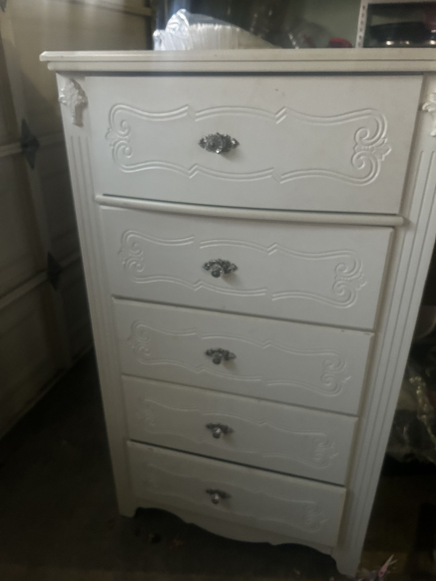 Dresser