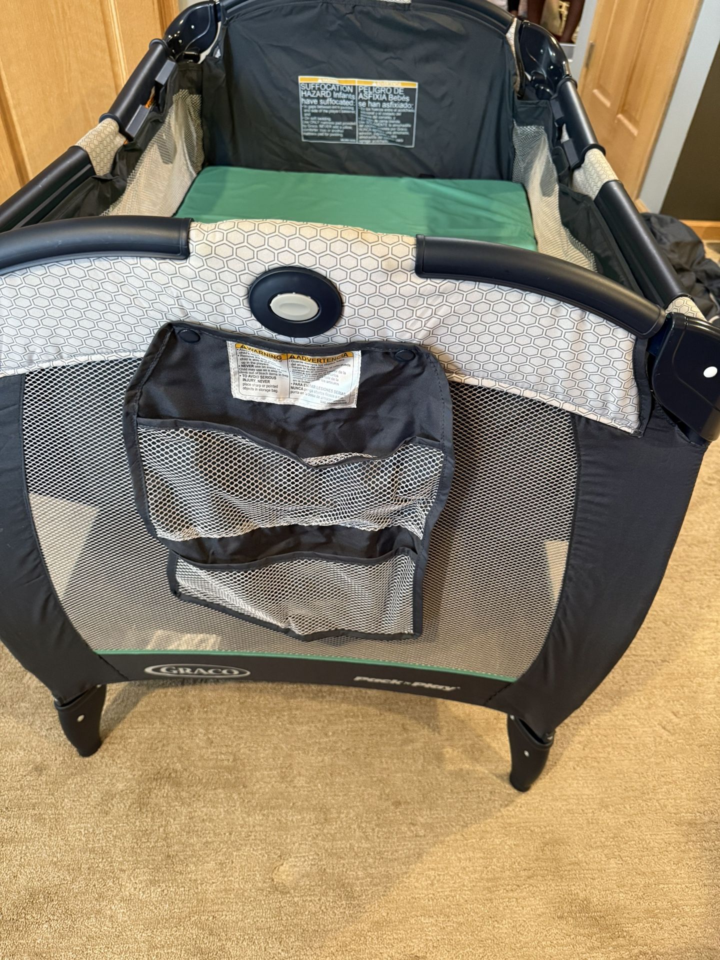 Graco Pack 'n Play Playpen 😀