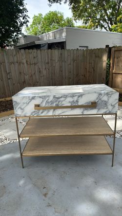 KOHLER TABLE AND SINK