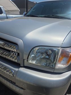 Toyota Tundra Headlights 1st Gen 00-06
