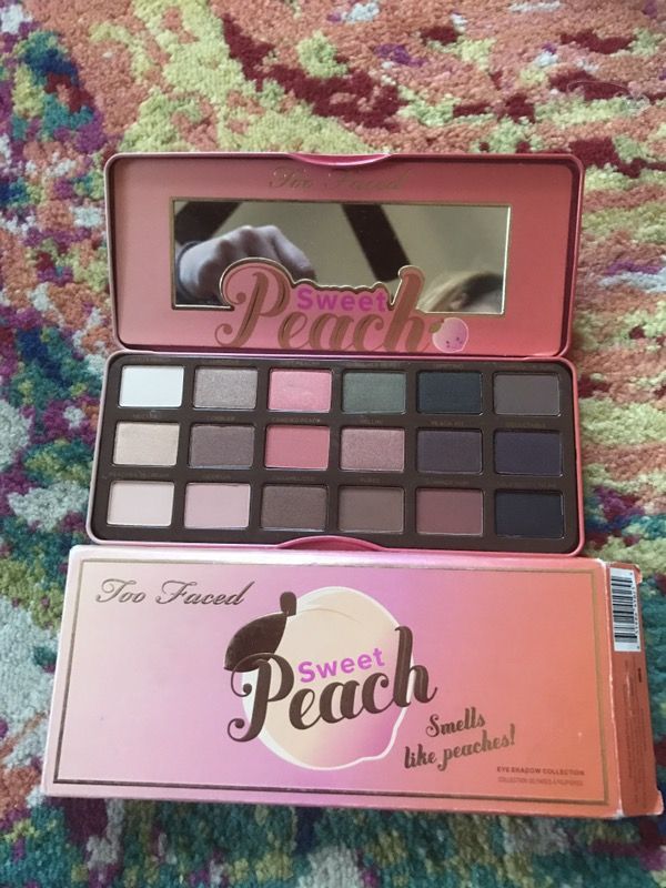 TOO FACED SWEET PEACH PALETTE