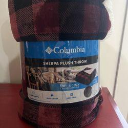Columbia Plush Sherpa Blanket