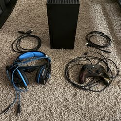 Xbox Series X w/accessories