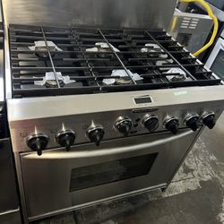 Kitchenai Dual Fuel Gas Rang 36”