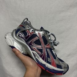 Balenciaga Runnerr Gradient “Navy Red Grey”