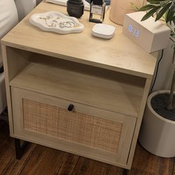 Bed side table rattan
