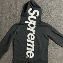 Supreme Hoodie