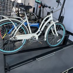 Cute Schwinn 6-gear Cruiser - New Parts