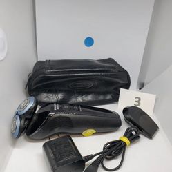 Philips Norelco Series 6000 Wet Dry Electric Shaver s6880